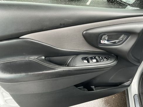 Used 2020 Nissan Murano SV AWD/4WD image 13
