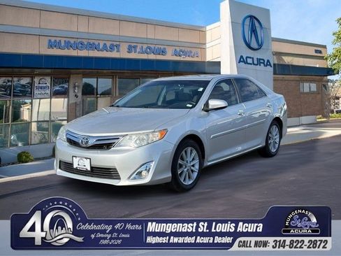 Used 2012 Toyota Camry XLE w/ Leather Pkg image 1