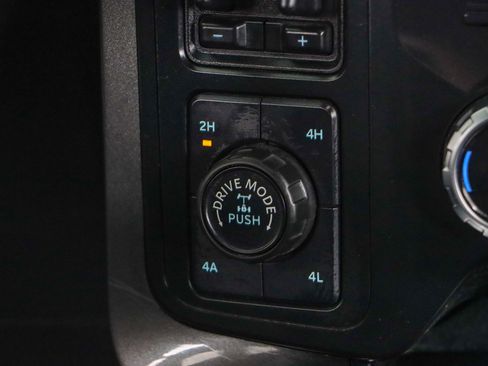 Used 2023 Ford F150 Lariat image 22