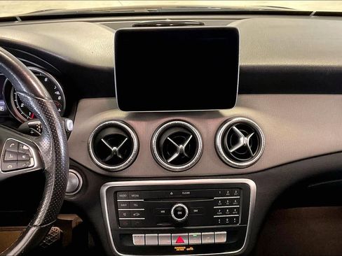 Used 2019 Mercedes-Benz CLA 250 CLA 250 image 7