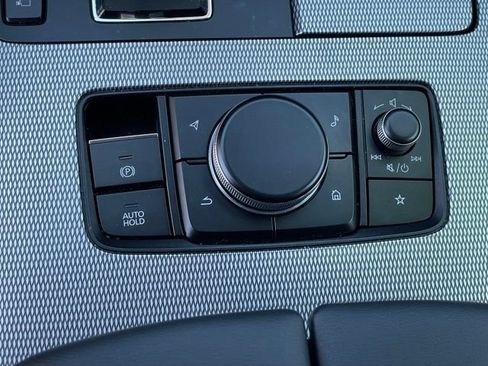 Certified 2025 MAZDA CX-70 Plug-In Hybrid w/ Premium Plus AWD/4WD image 30