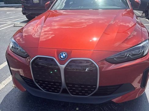 Used 2023 BMW i4 eDrive35 RWD image 9