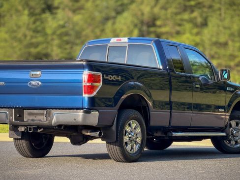 Used 2011 Ford F150 XLT w/ XLT Chrome Pkg AWD/4WD image 12