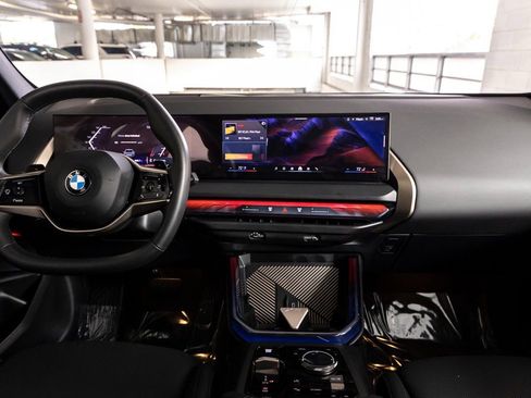 Certified 2025 BMW X3 xDrive30i w/ Premium Package image 11