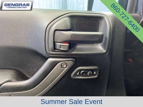 Used 2017 Jeep Wrangler Sport AWD/4WD image 14