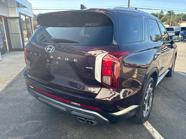 Used 2023 Hyundai Palisade Limited AWD/4WD image 5