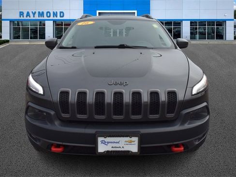 Used 2016 Jeep Cherokee Trailhawk w/ Comfort/Convenience Group image 8