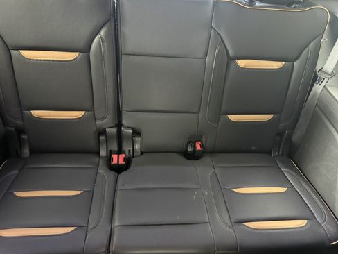 Used 2022 GMC Yukon AT4 AWD/4WD image 15