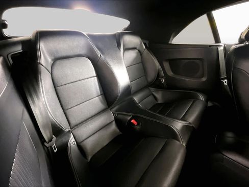 Used 2019 Ford Mustang Premium RWD image 19