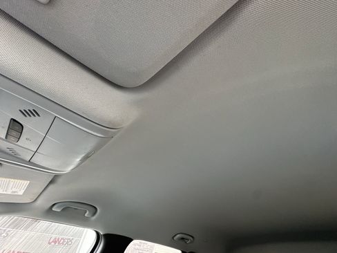 Used 2019 Chevrolet Blazer LT image 21