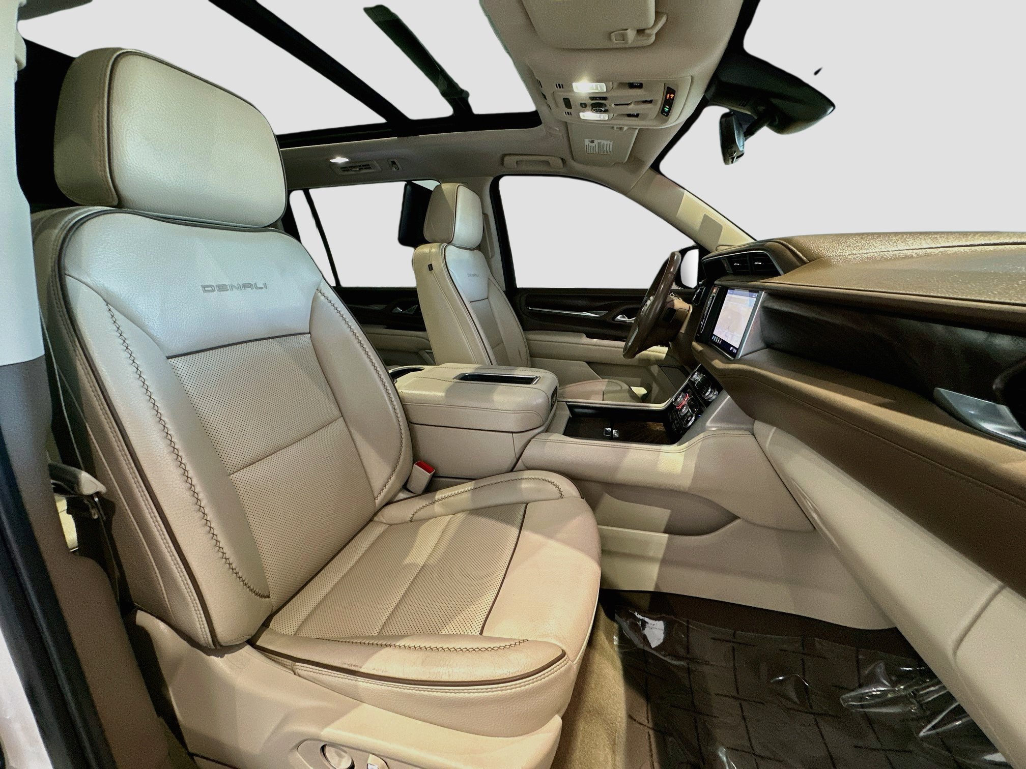 Used 2021 GMC Yukon XL Denali w/ Denali Ultimate Package AWD/4WD image 31