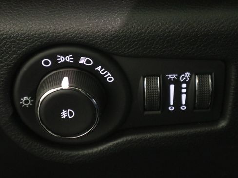 New 2026 Chrysler Pacifica Limited w/ S Appearance Package image 34