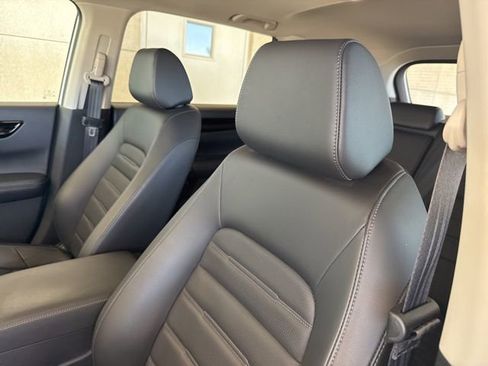 Used 2023 Honda CR-V EX-L image 29