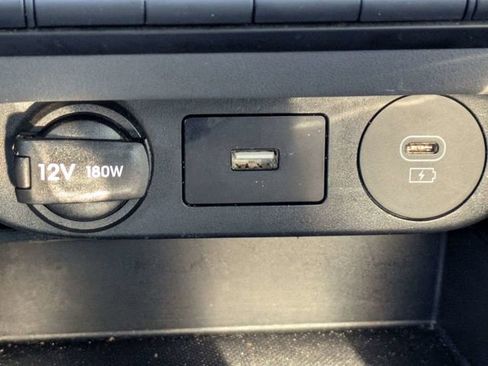 Used 2024 Hyundai Elantra SEL image 22