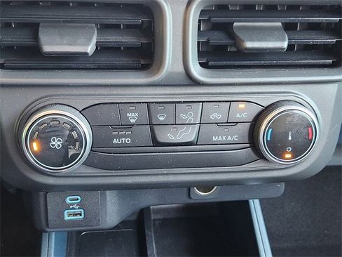 Used 2023 Ford Maverick XL image 17