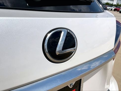 Used 2022 Lexus RX 350L FWD w/ Premium Package image 31