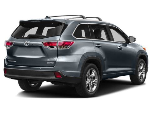 Used 2015 Toyota Highlander XLE AWD/4WD image 2