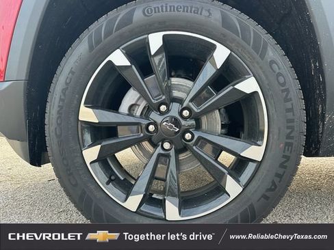 Used 2027 Chevrolet Equinox RS FWD image 10