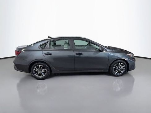 Used 2023 Kia Forte LXS w/ LXS Technology Package FWD image 10