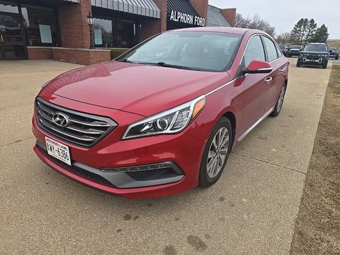 Used 2017 Hyundai Sonata Sport w/ Value Edition Package 02 image 3