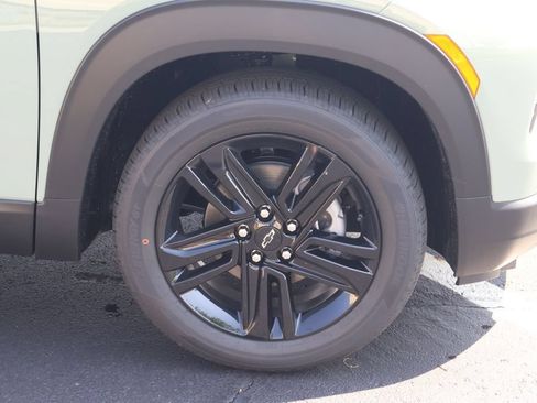 New 2026 Chevrolet TrailBlazer LT w/ Convenience Package FWD image 11