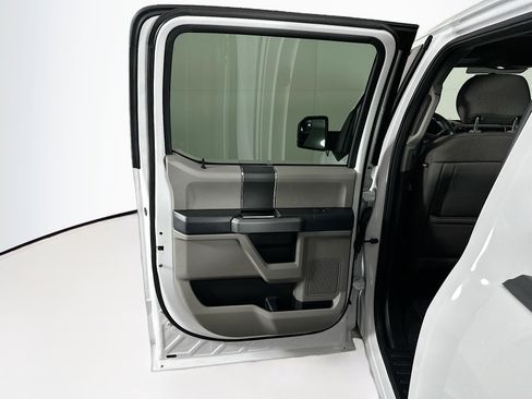 Used 2018 Ford F150 XLT image 24