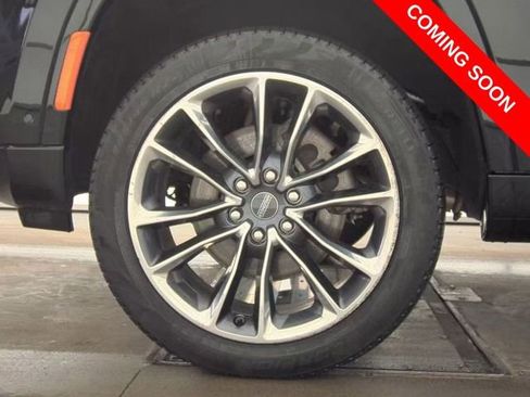 Used 2024 Jeep Wagoneer Series III w/ Premium Group I image 7