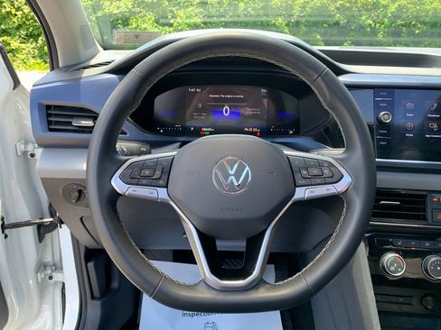 Used 2023 Volkswagen Taos SE AWD/4WD image 28