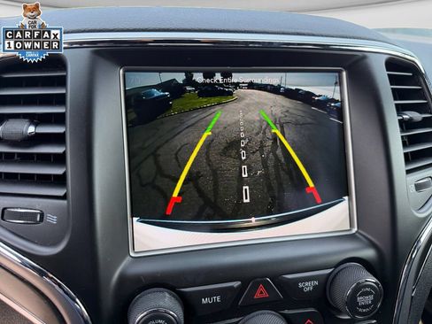 Used 2018 Jeep Grand Cherokee Limited AWD/4WD image 29