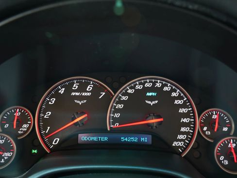 Used 2006 Chevrolet Corvette Convertible w/ Preferred Equipment Group image 54