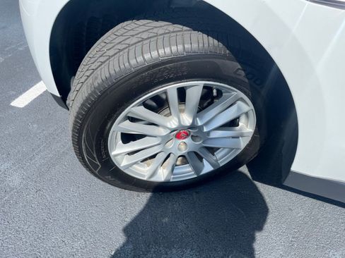 Used 2019 Jaguar F-PACE Prestige AWD/4WD image 19