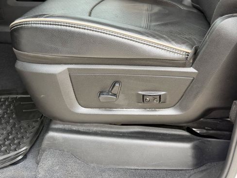 Used 2019 RAM 2500 Laramie AWD/4WD image 14