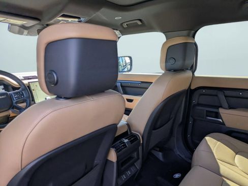 New 2026 Land Rover Defender 110 X-Dynamic SE AWD/4WD image 29