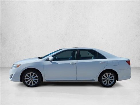 Used 2012 Toyota Camry XLE image 6