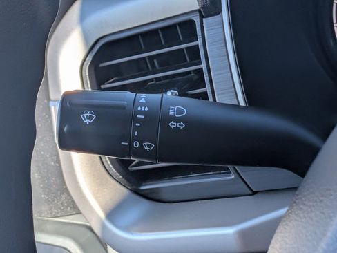 Used 2022 Ford F150 XLT image 32