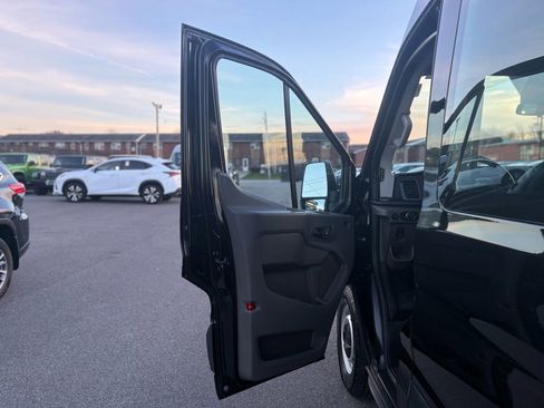Used 2022 Ford Transit 250 Medium Roof image 42
