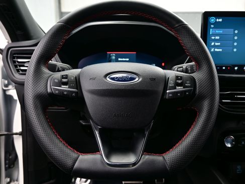 Used 2023 Ford Escape ST-Line Elite w/ Premium Technology Package AWD/4WD image 24