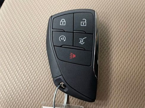 New 2025 Chevrolet Equinox ACTIV w/ Safety and Technology Package image 19