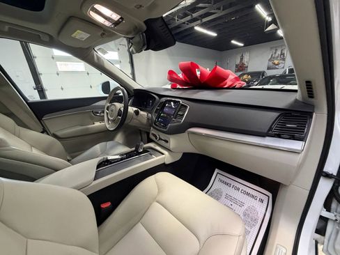 Used 2024 Volvo XC90 B5 Core AWD/4WD image 37