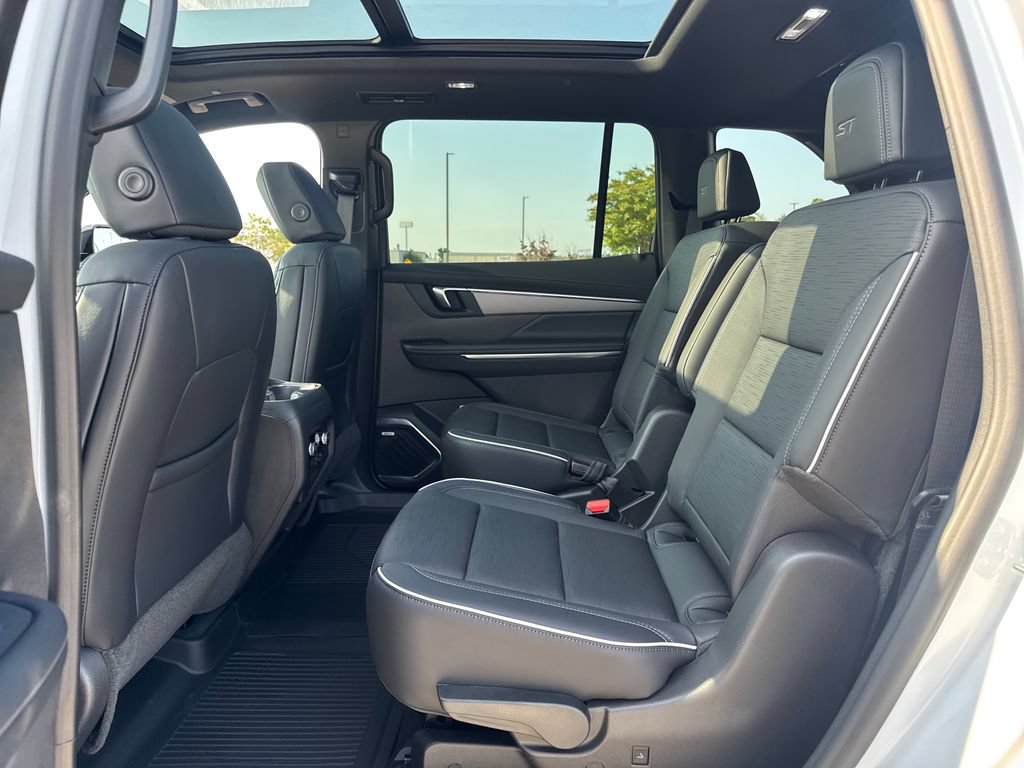 New 2026 Buick Enclave Sport Touring w/ Power Package FWD image 11