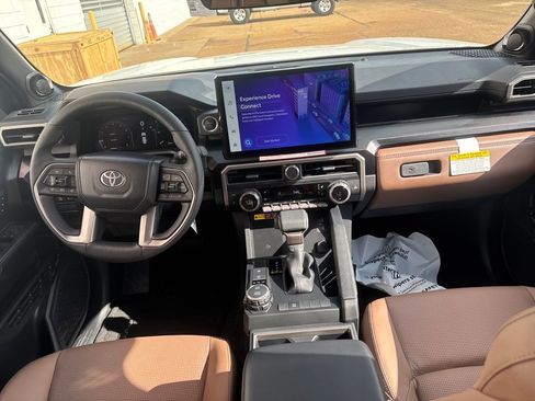 New 2025 Toyota 4Runner Limited image 29