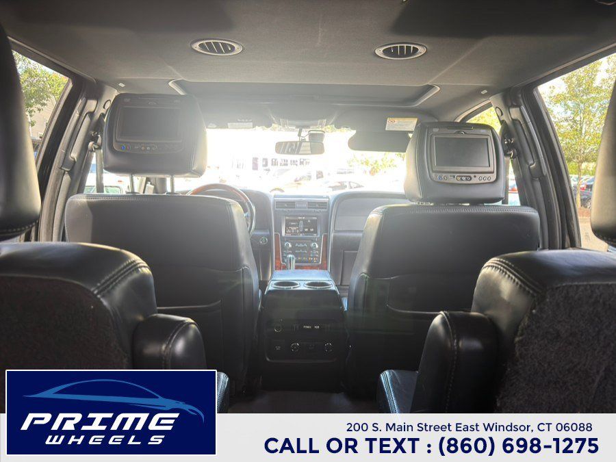 Used 2015 Lincoln Navigator 2WD image 21
