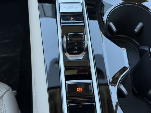 New 2026 Volkswagen Atlas SE image 25