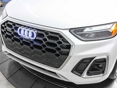 Used 2023 Audi Q5 2.0T Premium Plus AWD/4WD image 11
