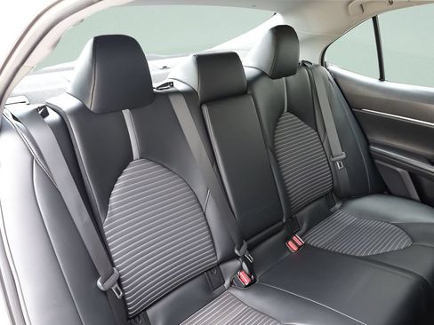 Certified 2023 Toyota Camry SE FWD image 25