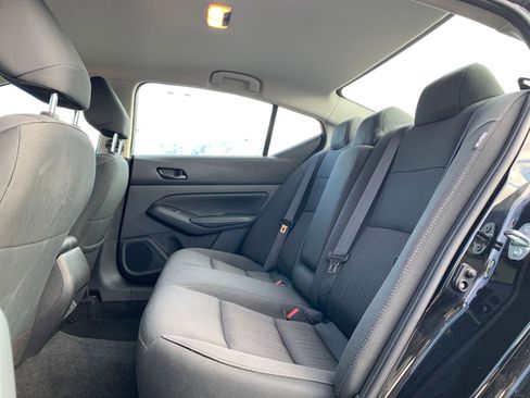 Used 2025 Nissan Altima 2.5 SV image 27