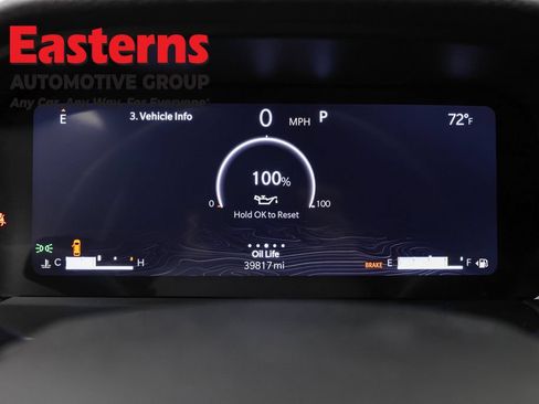 Used 2025 Jeep Grand Cherokee Altitude AWD/4WD image 18