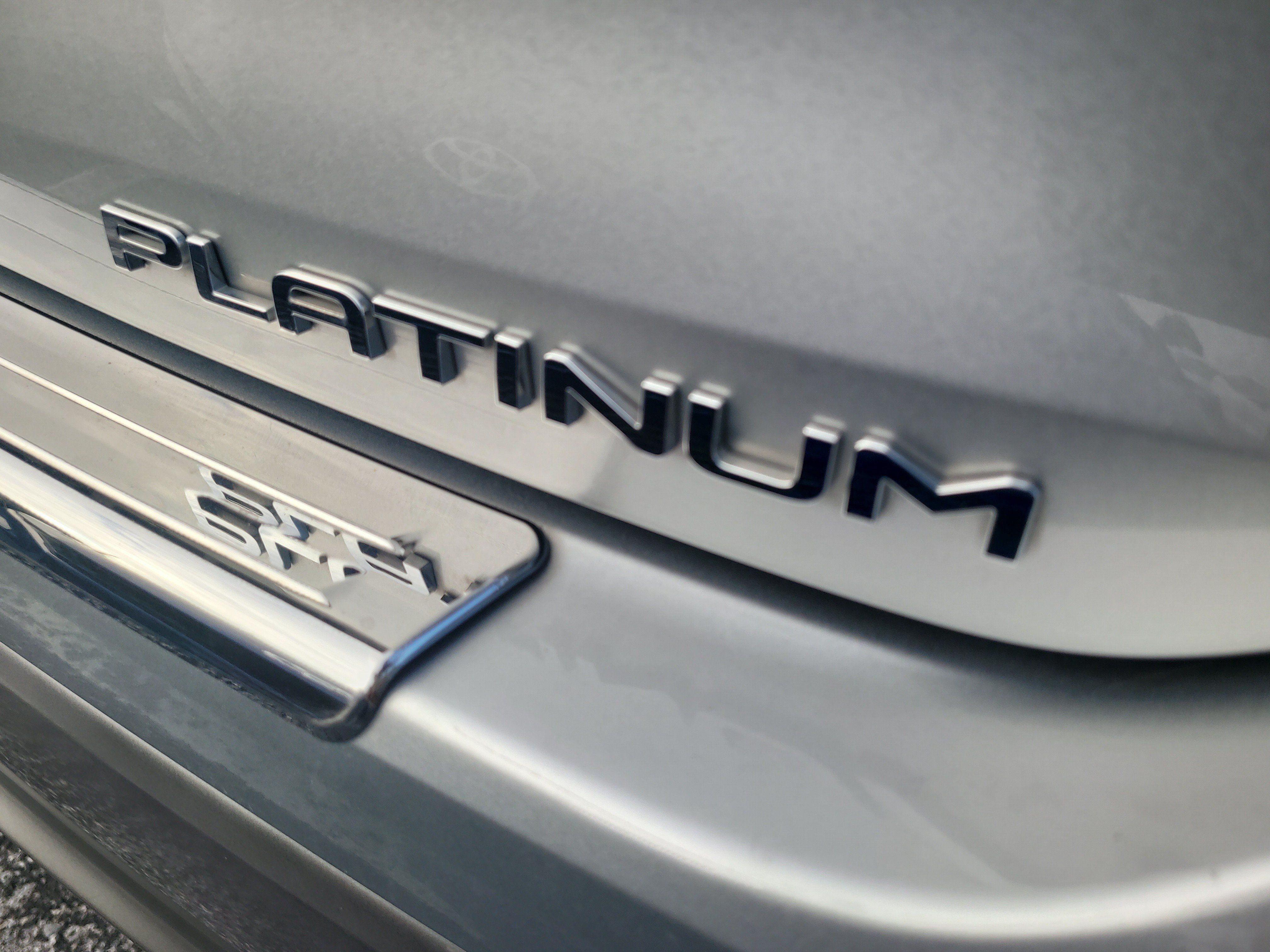 Used 2021 Toyota Highlander Platinum FWD image 10