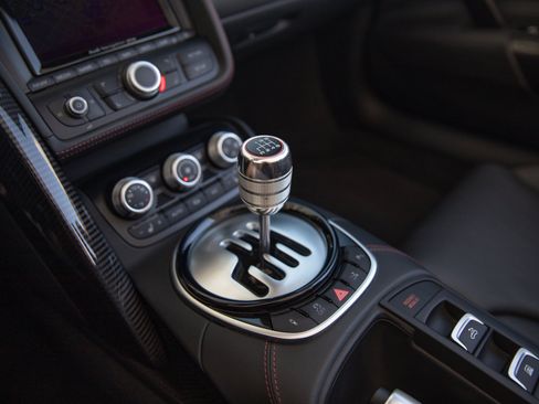 Used 2014 Audi R8 V10 AWD/4WD image 3