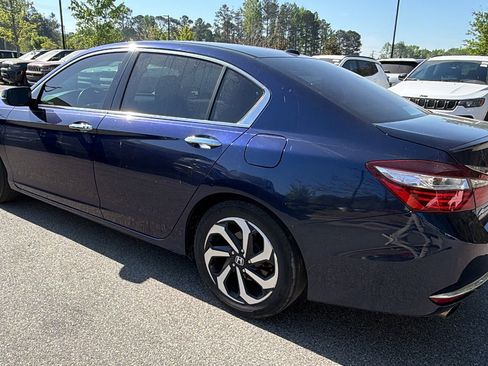 Used 2016 Honda Accord EX-L image 10